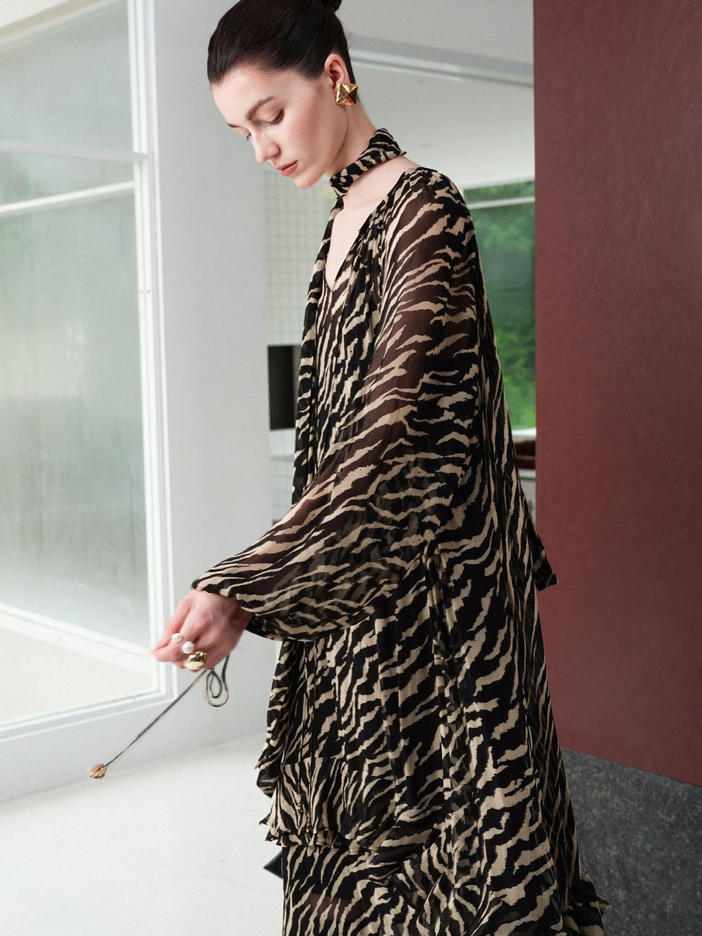 audreyyang Soft Viscose Ruffle Casual A Line Zebra V-neck Long Sleeve Maxi Dresses