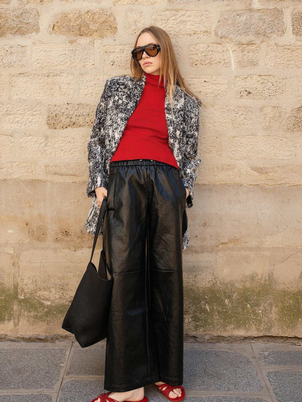 audreyyang Paris Red Slim 100 Percent Sheep Wool High Neck Sleeveless Off Shoulder Crop Tops