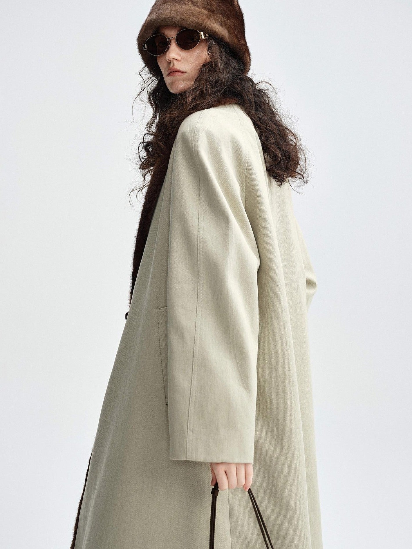 audreyyang Warm Thick Lapel Patchwork Slavic Loose Fit For Women Faux Fur Almond Long Coats