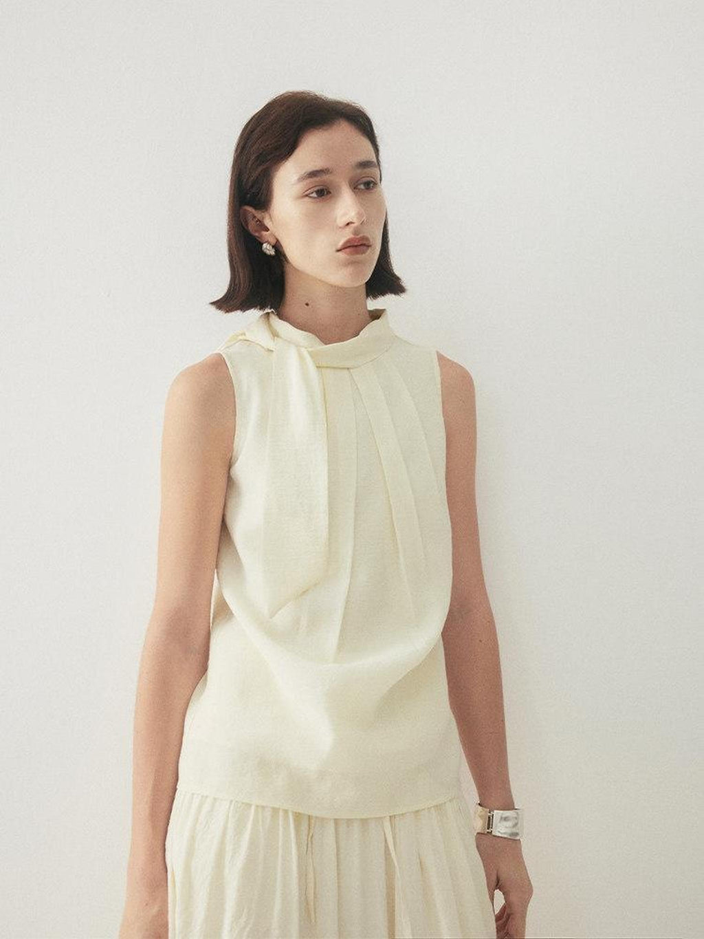 someone sometimes Original Slim Tie Detail Stand Collar Sleeveless Cream Pullover Top & Skirt Sets