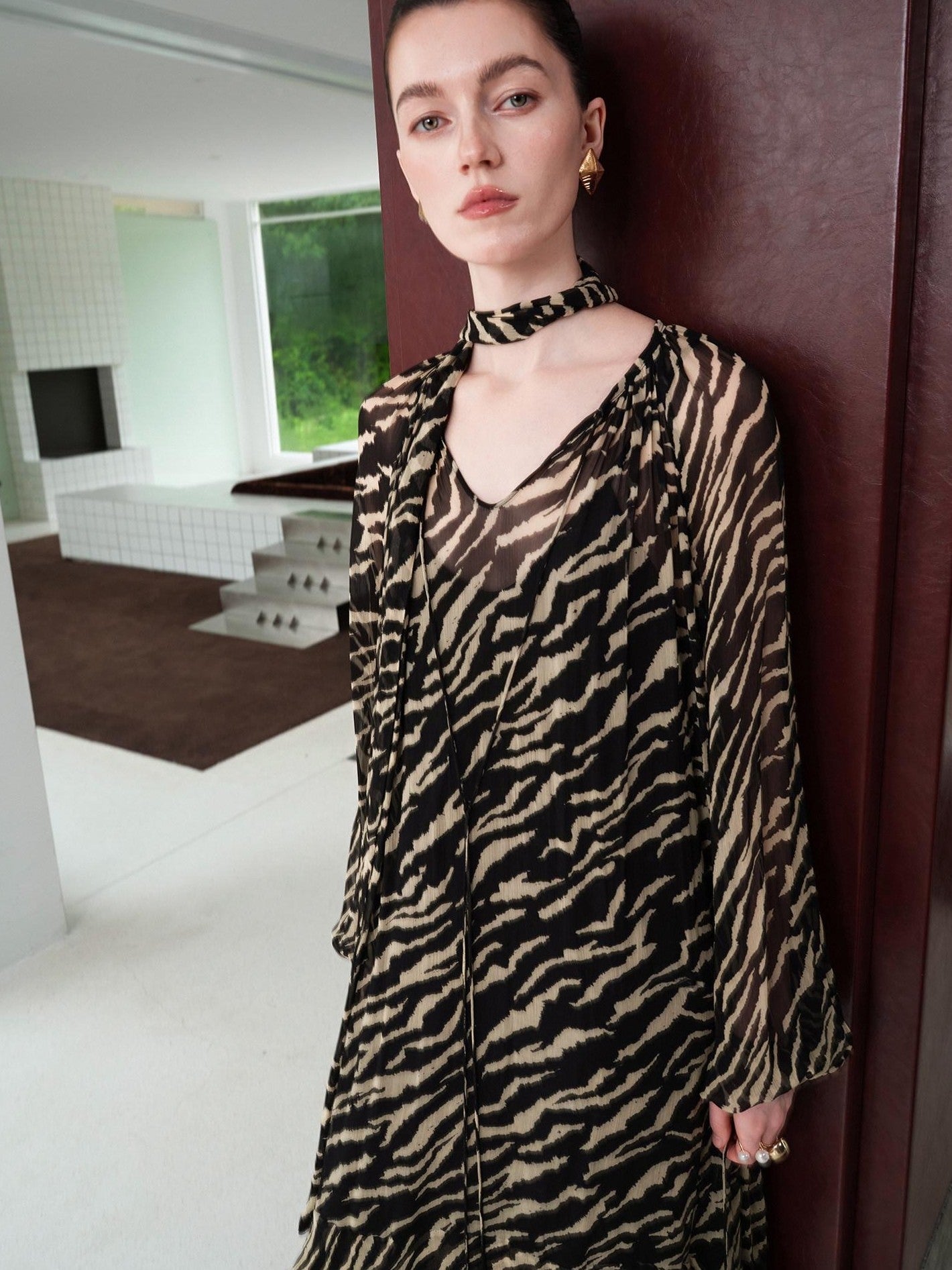 audreyyang Soft Viscose Ruffle Casual A Line Zebra V-neck Long Sleeve Maxi Dresses