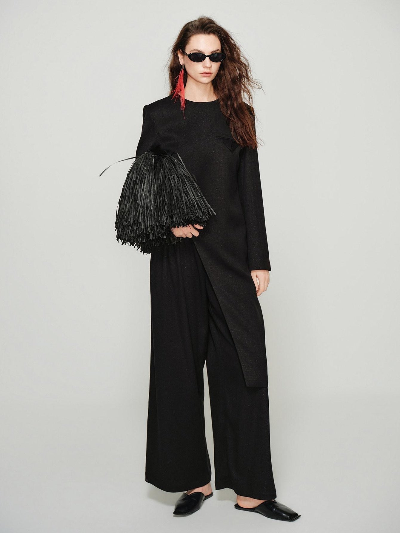 audreyyang Elegant Slim Waist Poly Blend Round Neck Midlength Pullover Black Long Coats