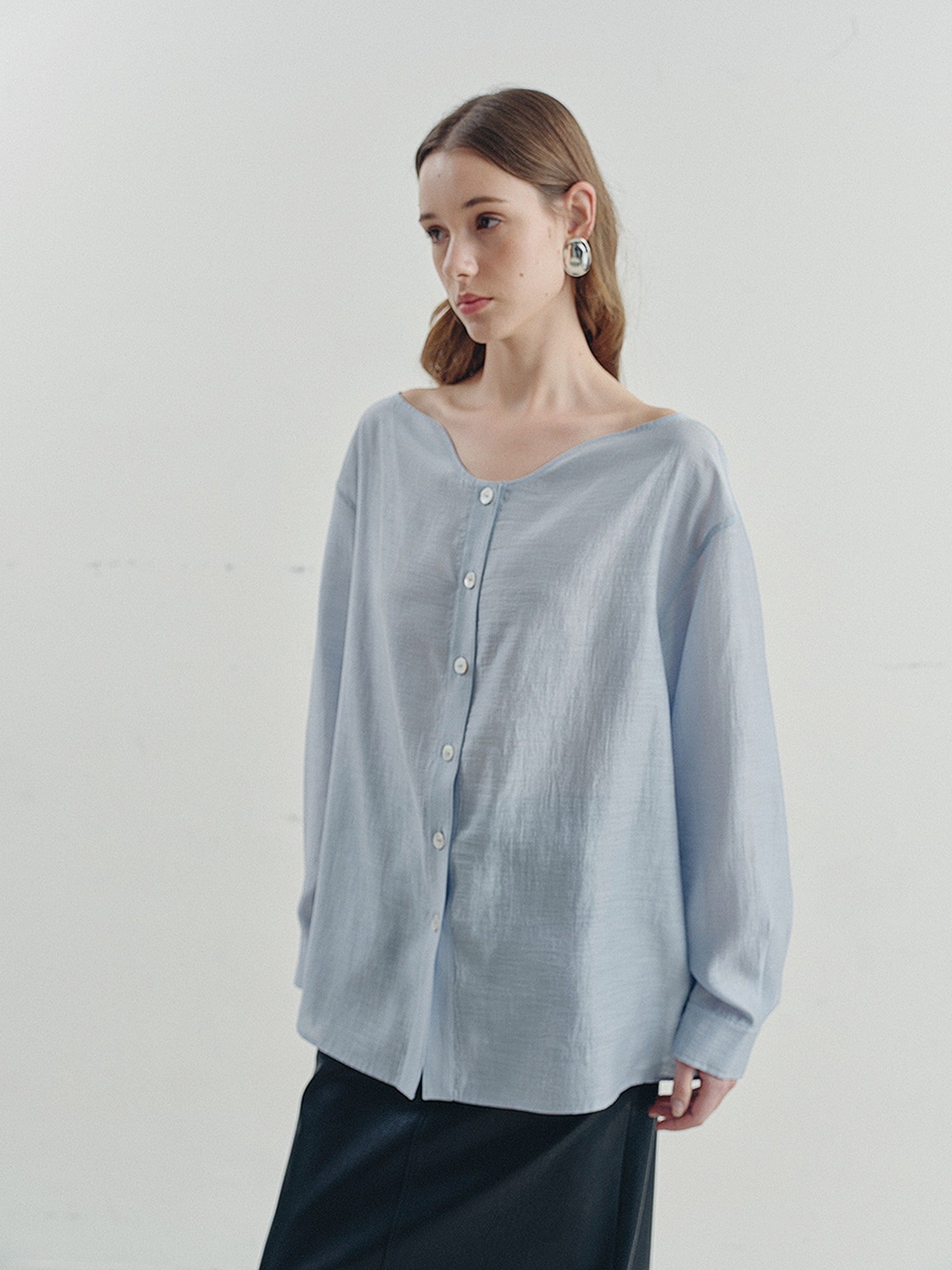 someonesometimes Breathable Lyocell Minimal Commuter Relaxed V-neck Button Tie Women Blouses