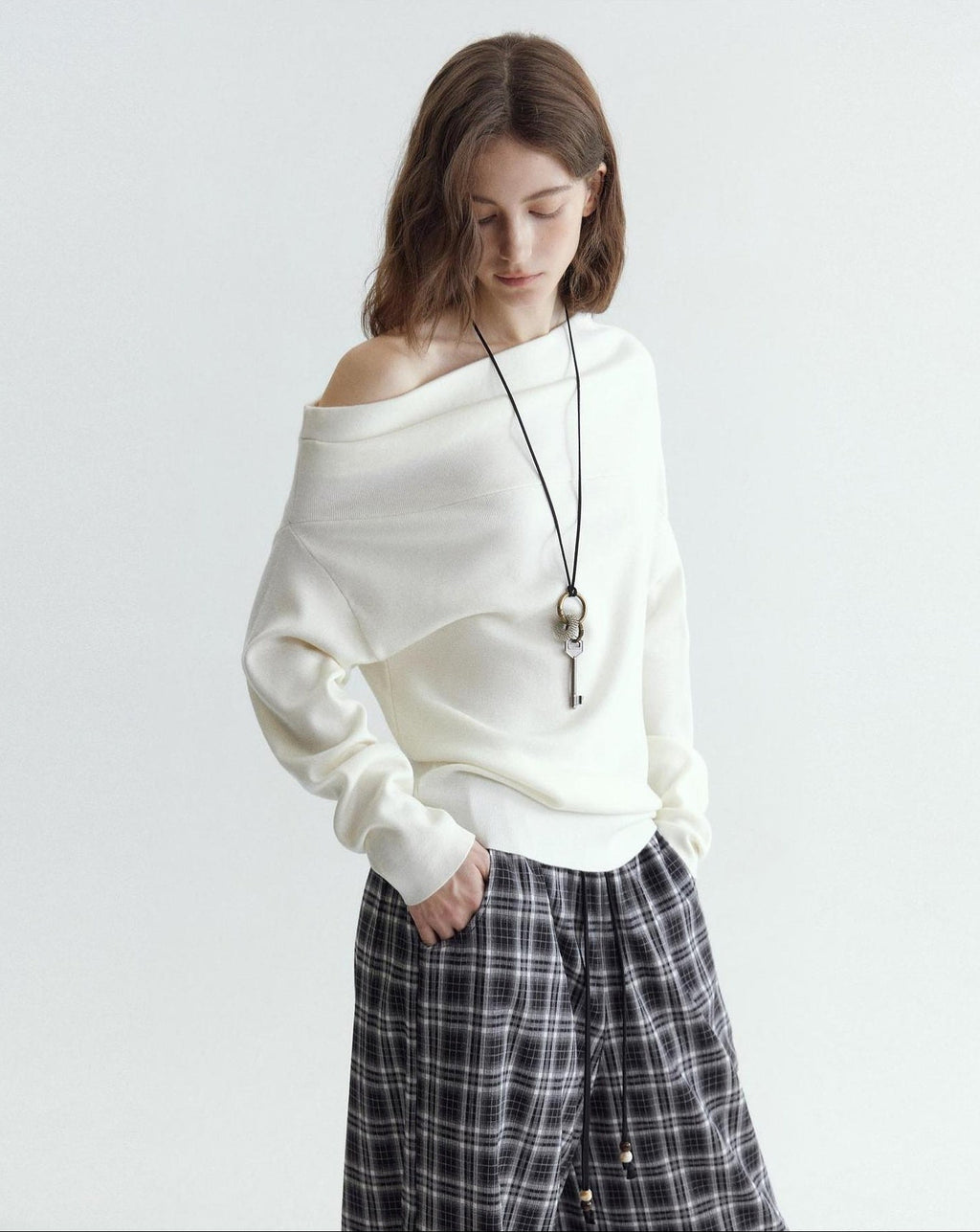 fano Minimalist Office Regular Asymmetric Neck Batwing Sleeve Women Nylon Sweaters