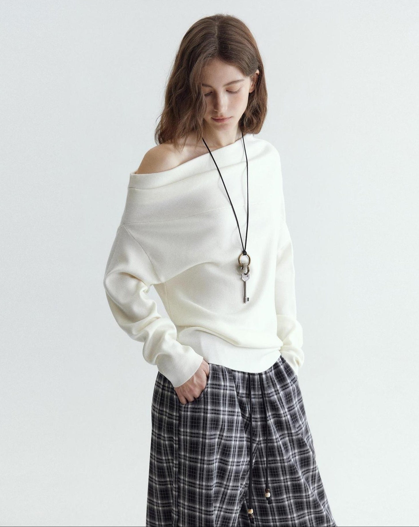 fano Minimalist Office Regular Asymmetric Neck Batwing Sleeve Women Nylon Sweaters