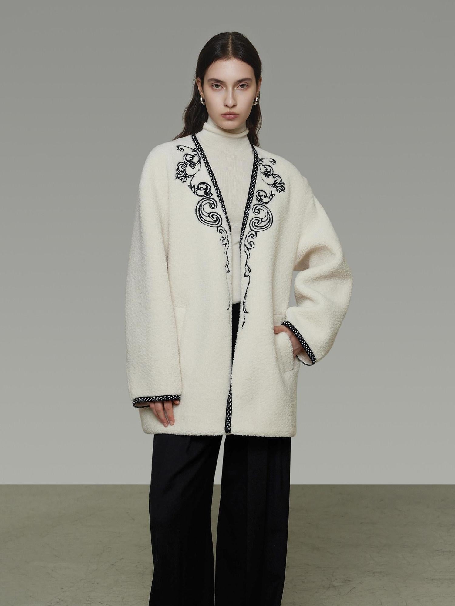 unspoken 3D Tailored Clean Minimalist Loose Fit Women Office White Polyester Short Coat