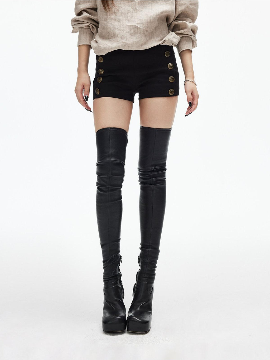 iamxiaa Antique Brass Embossed Buttons Low Waist Women's Twill Slim Short Trousers
