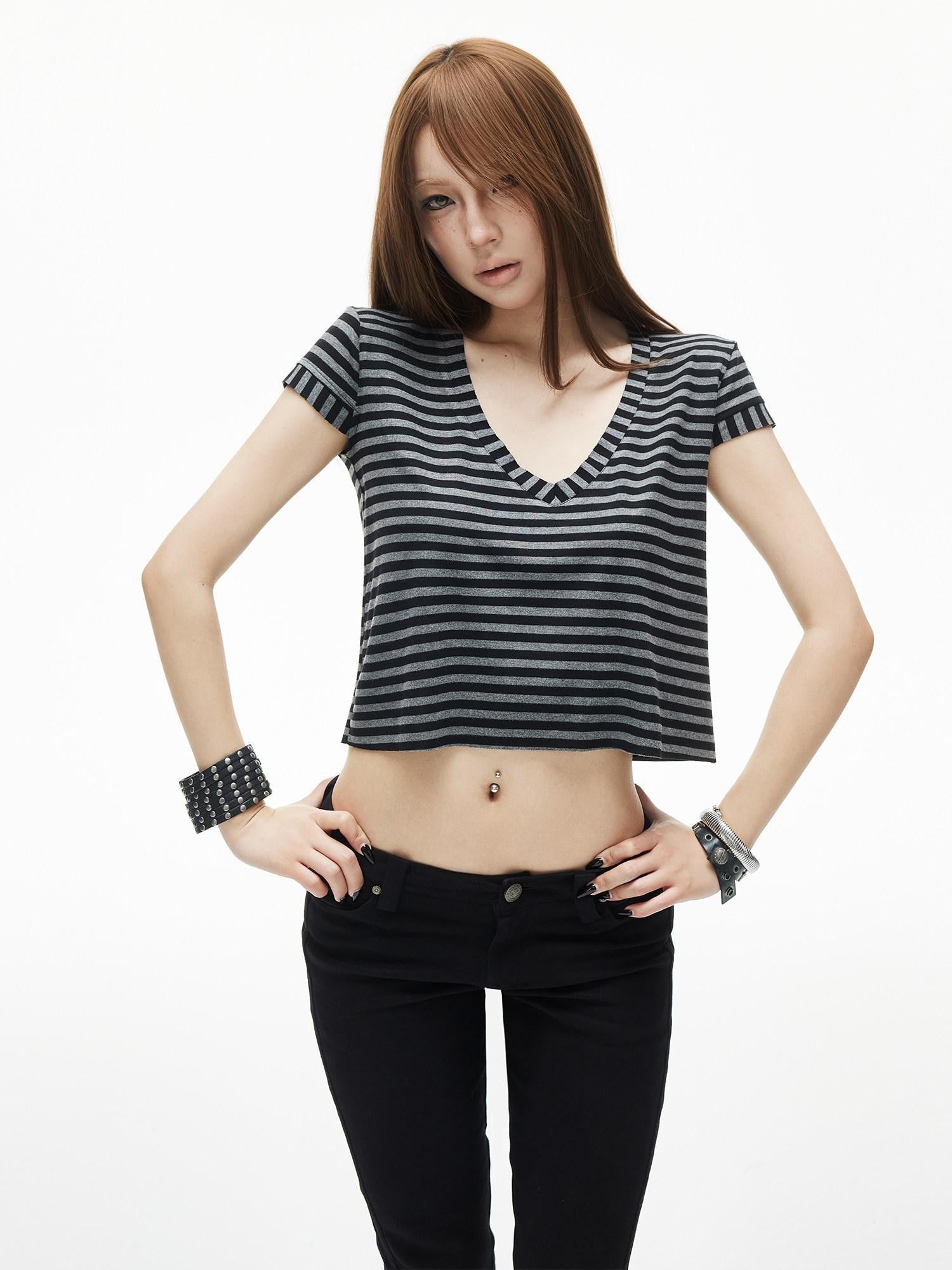 iamxiaa Black Gray Striped Sweetheart Neck Flutter Sleeves Women's Lyocell Crop Tops