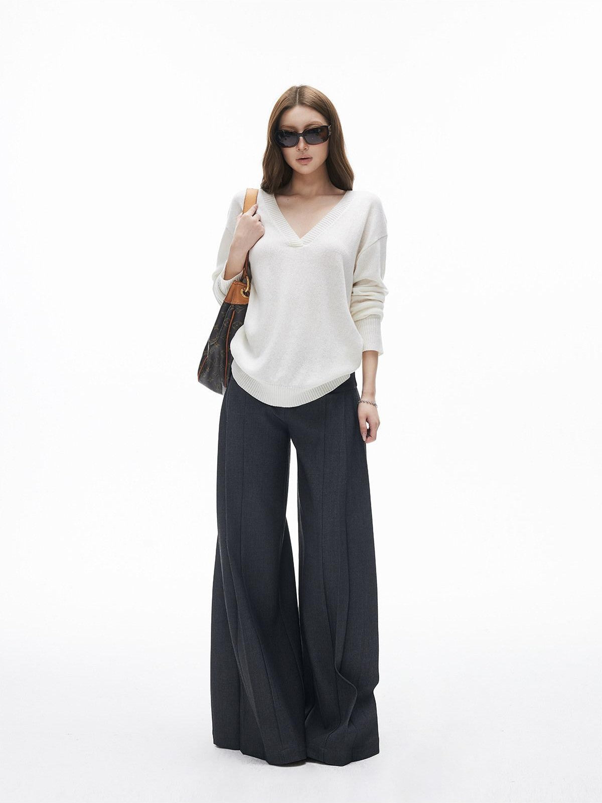 iamxiaa Classic Two Tone V-neck Drop Shoulder Relaxed Women's Elastic Spun Yarn Sweaters