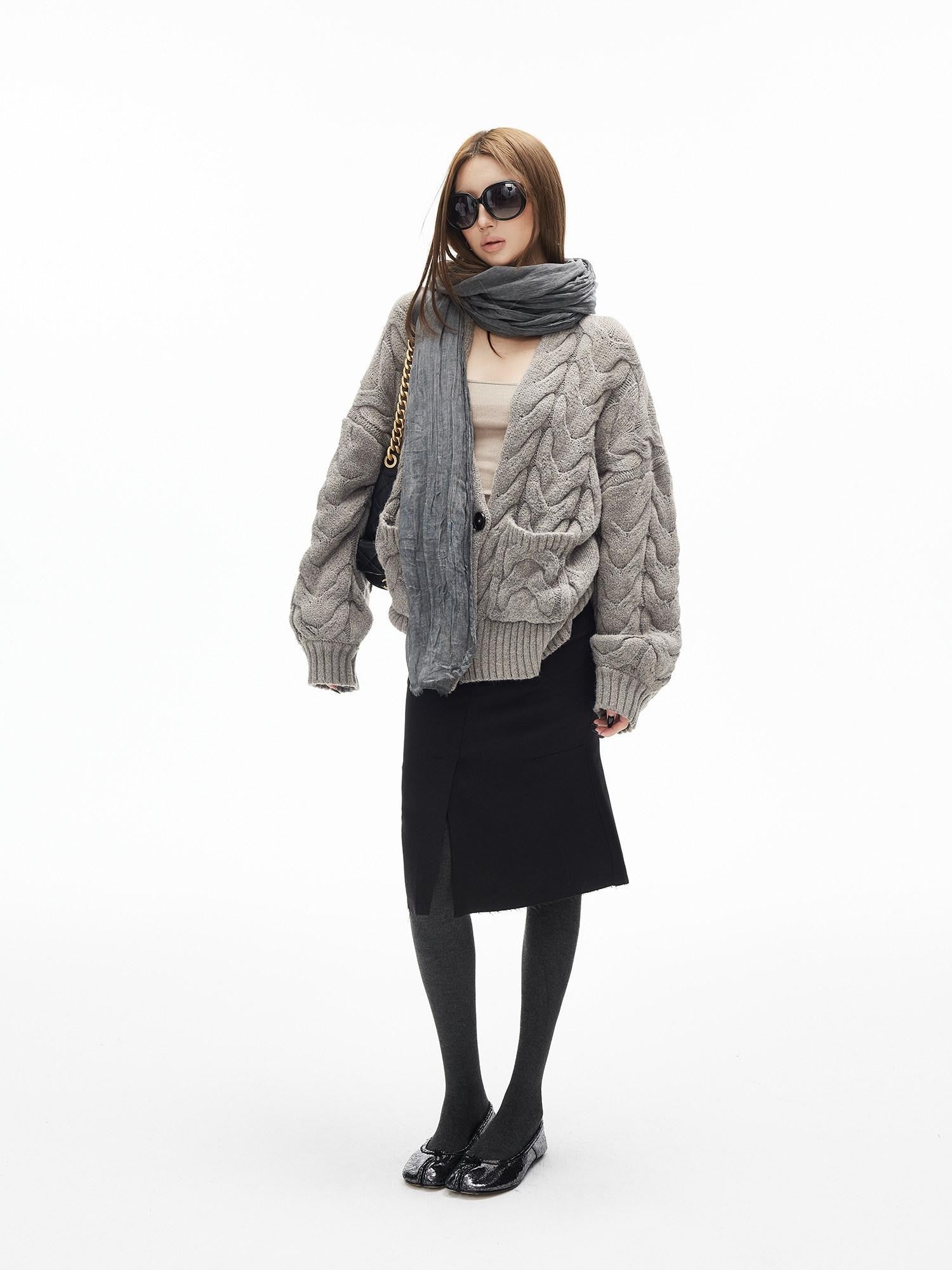 iamxiaa Handmade Look Chunky Cable Drop Shoulder Relaxed Deep V Women's Knit Cardigans