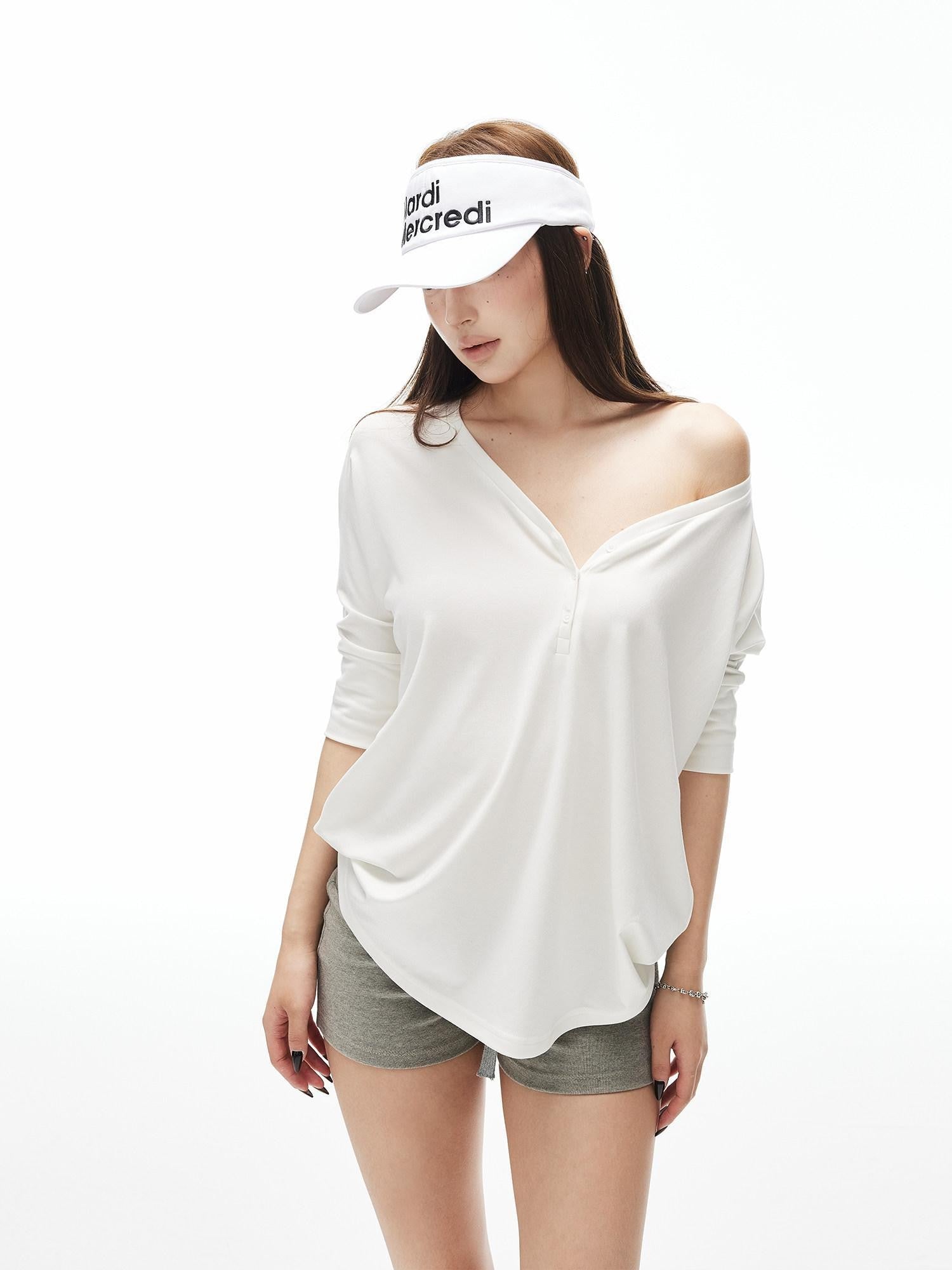 iamxiaa Soft Drape Heart Henley Collar Shell Buttons Women's Short Sleeve T-shirts