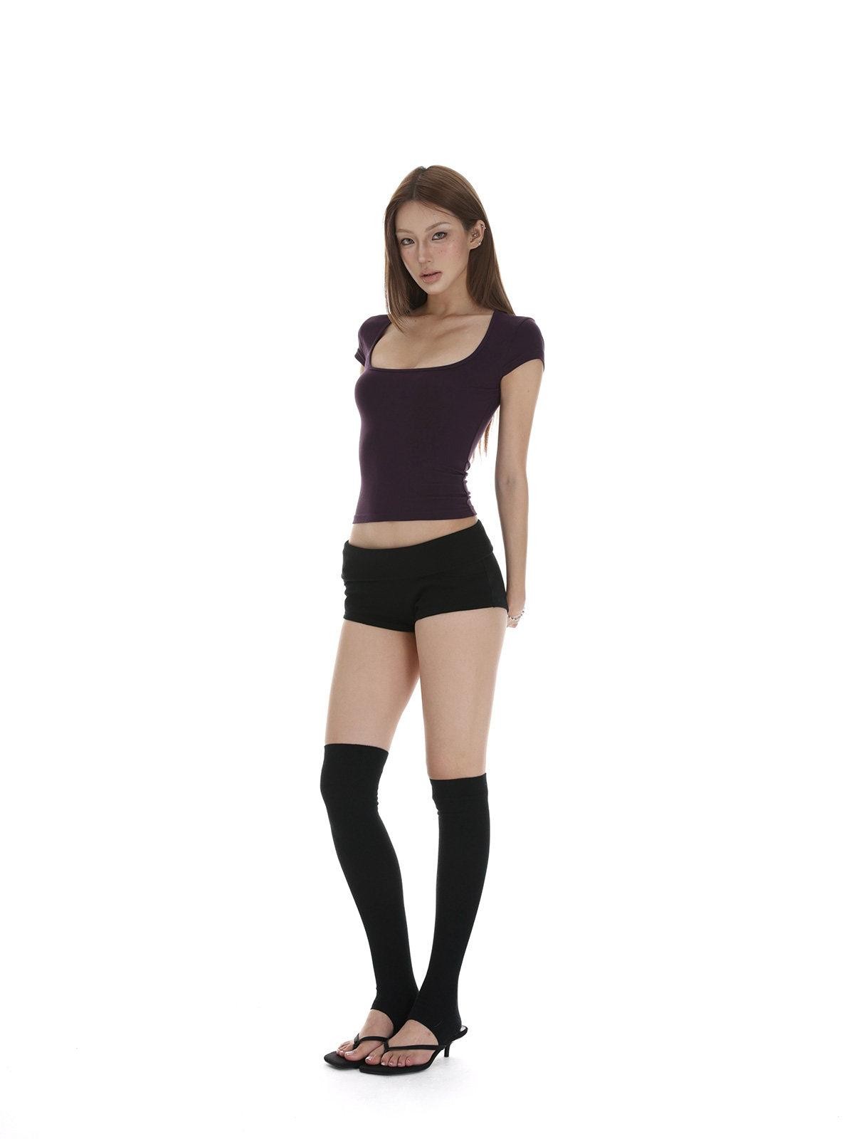 iamxiaa Two Tone Ribbed Panel Fold Over Cuff Slim Hip Hugging Women's Short Trousers