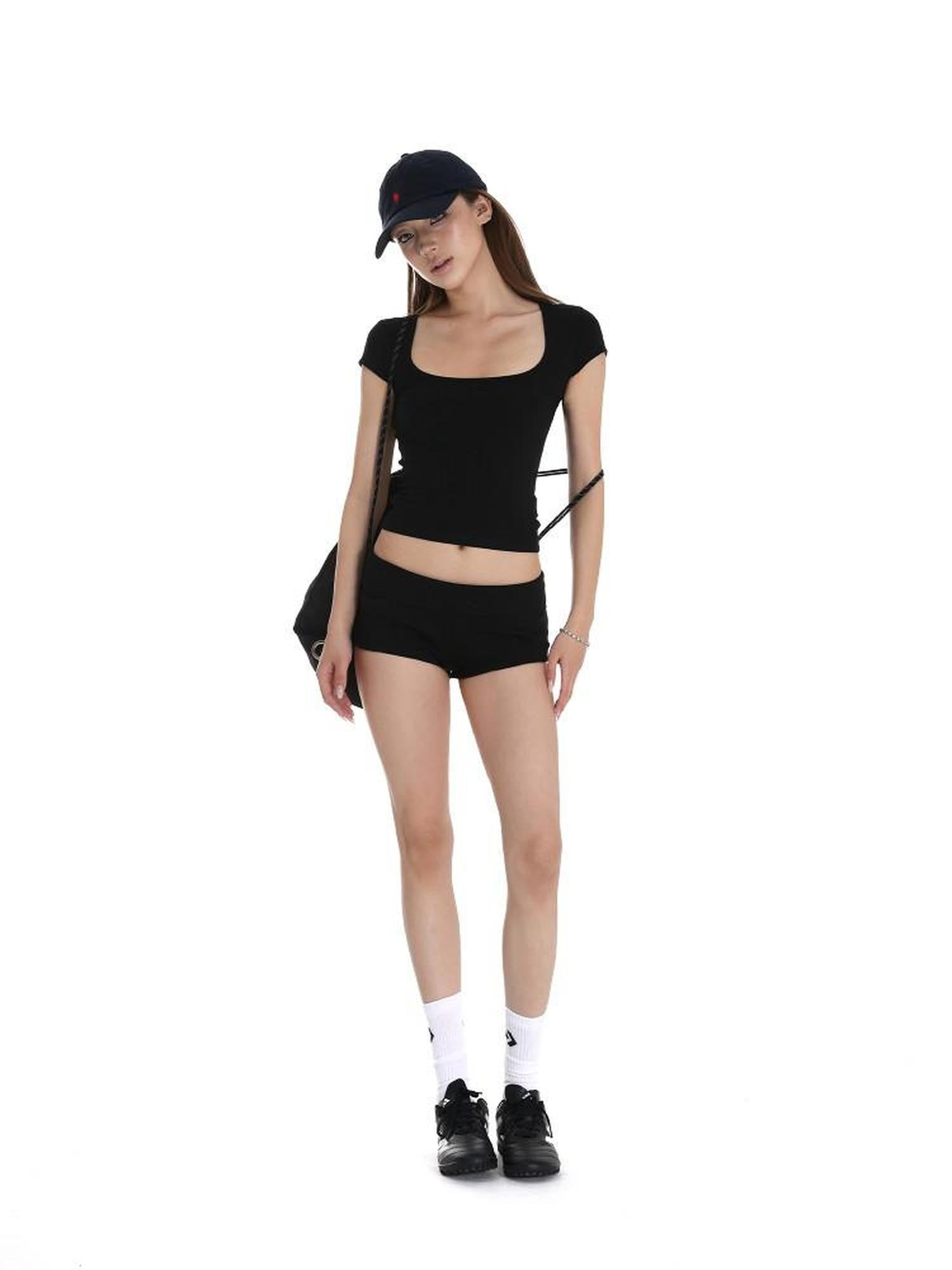 iamxiaa Two Tone Ribbed Panel Fold Over Cuff Slim Hip Hugging Women's Short Trousers