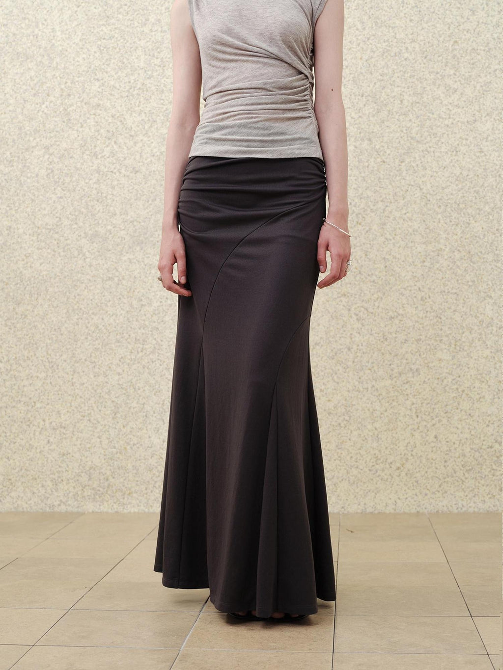 someonesometimes High Waist Streamline Slim Cotton Lyocell Mix Back Zip Fishtail Skirt