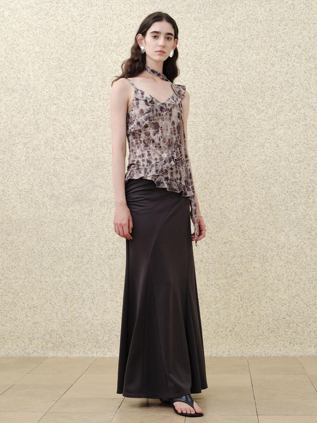 someonesometimes High Waist Streamline Slim Cotton Lyocell Mix Back Zip Fishtail Skirt