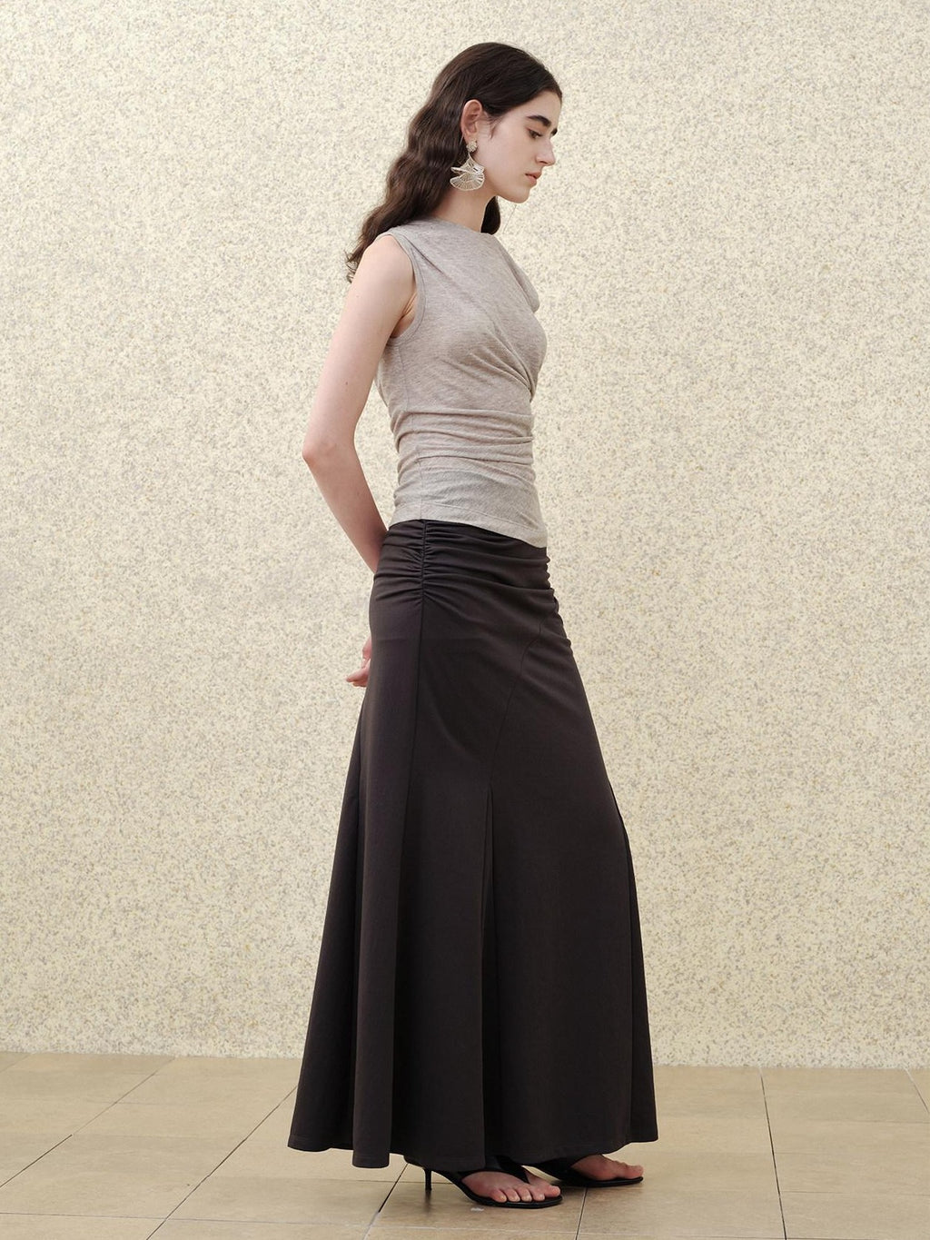 someonesometimes High Waist Streamline Slim Cotton Lyocell Mix Back Zip Fishtail Skirt