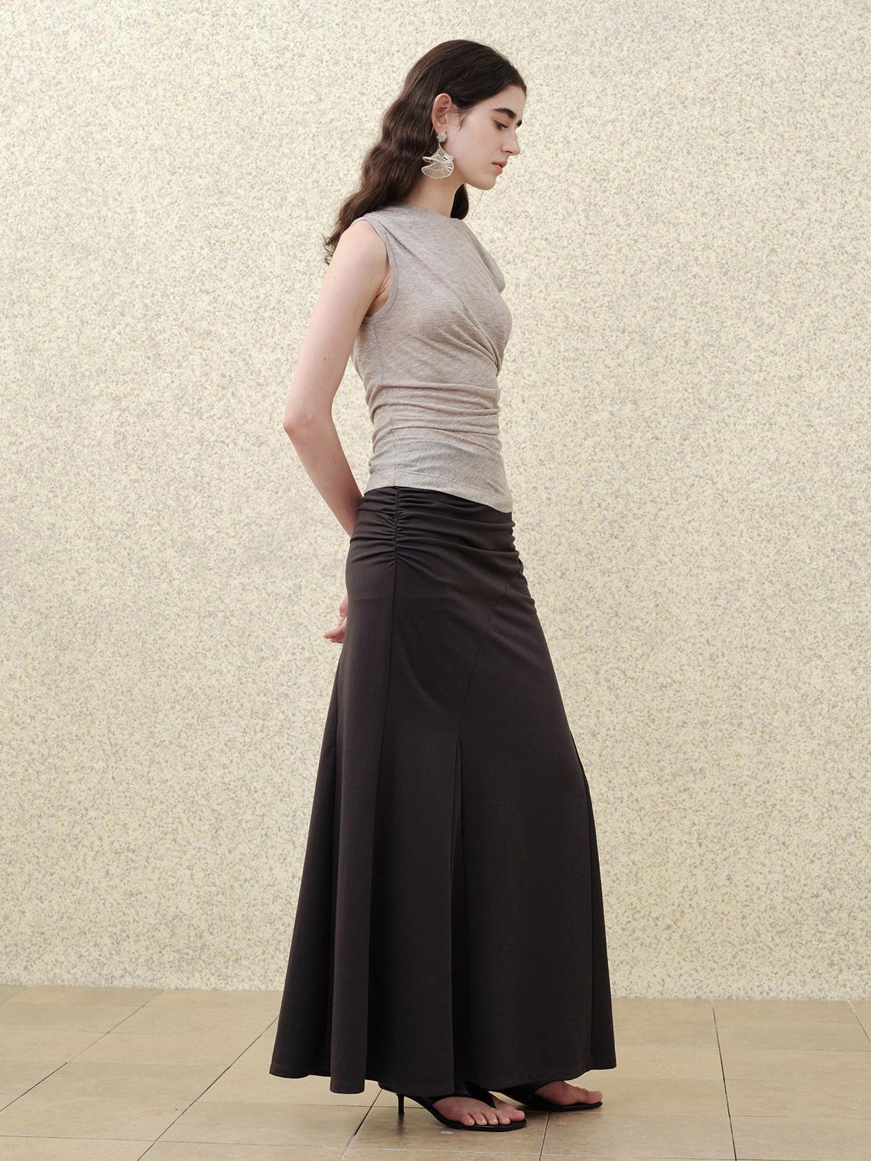 someonesometimes High Waist Streamline Slim Cotton Lyocell Mix Back Zip Fishtail Skirt