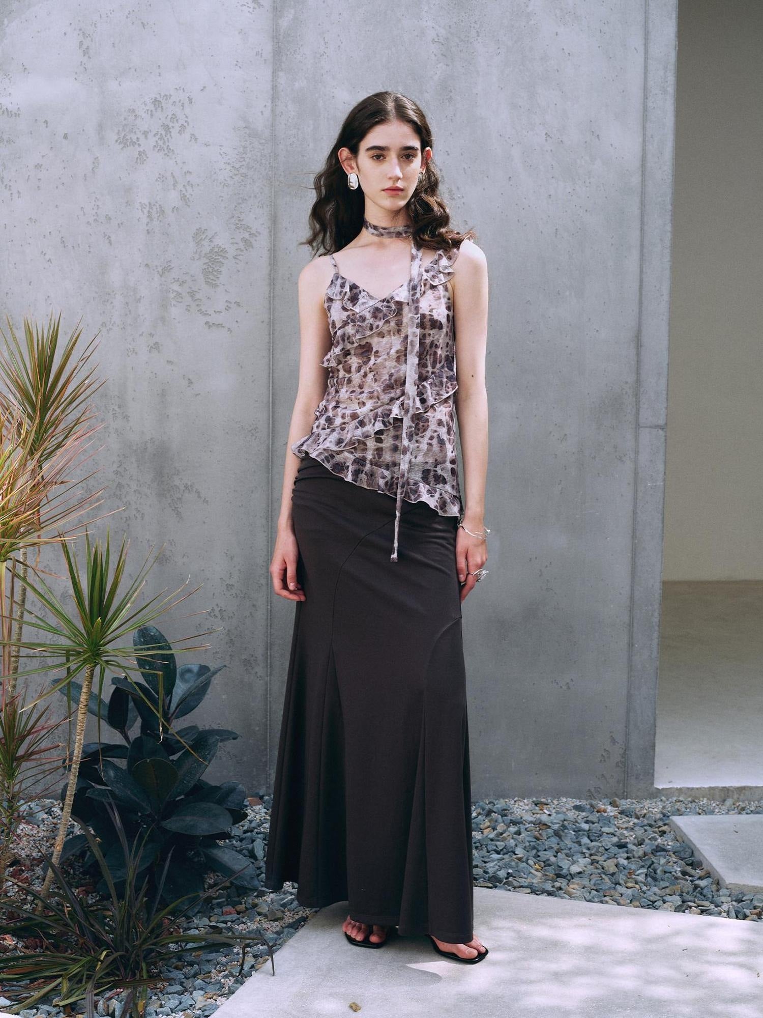 someonesometimes High Waist Streamline Slim Cotton Lyocell Mix Back Zip Fishtail Skirt
