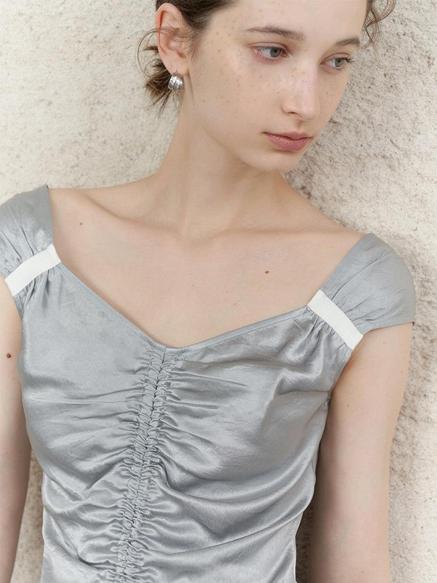 someonesometimes Ruched V-neck Slim Fit Silver Gray Acetate Sleeveless Off Shoulder Crop Tops
