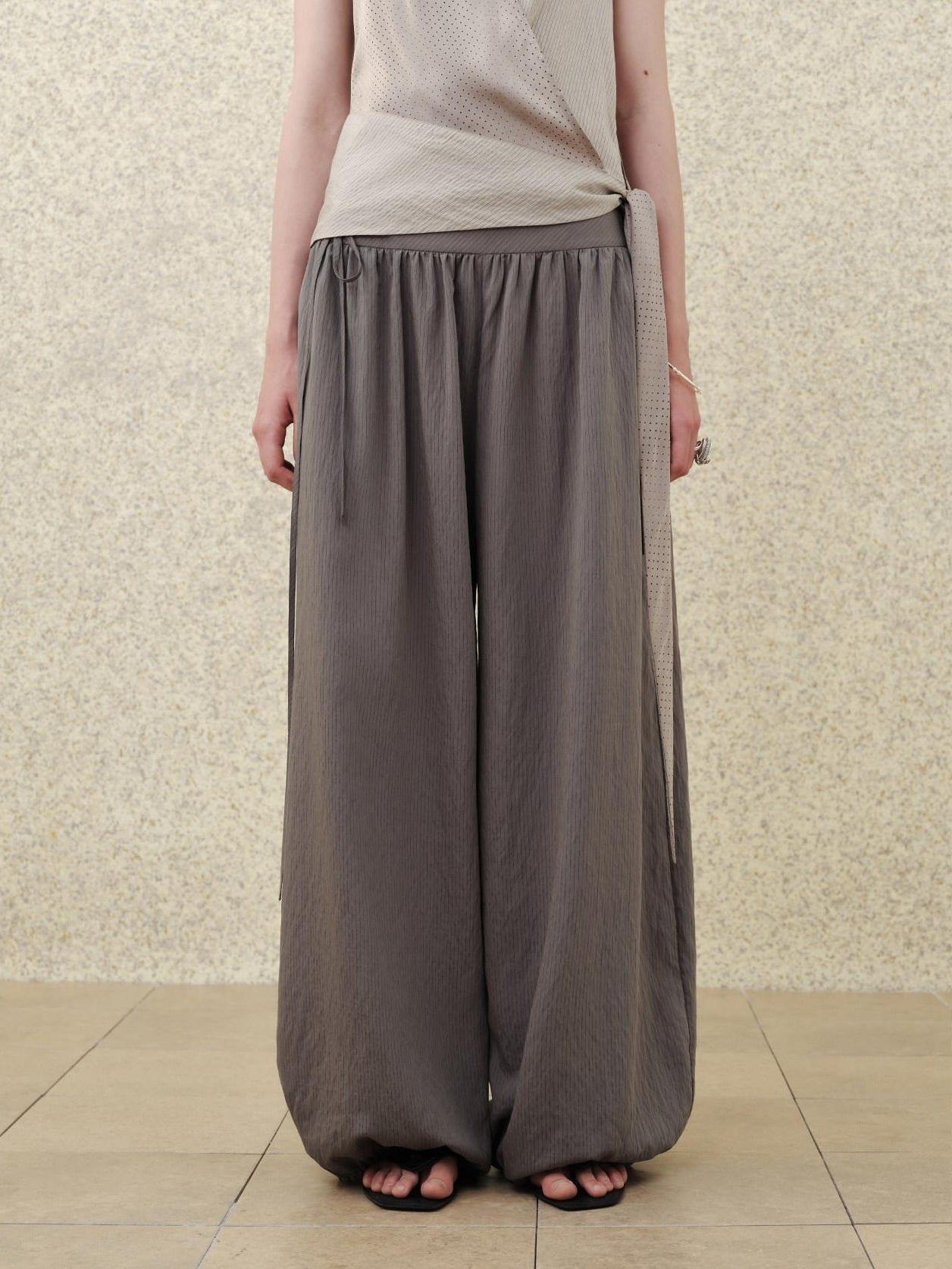 someonesometimes Soft Modal Lantern Natural Waist Button Fly Women Smoke Gray Wide Leg Pants