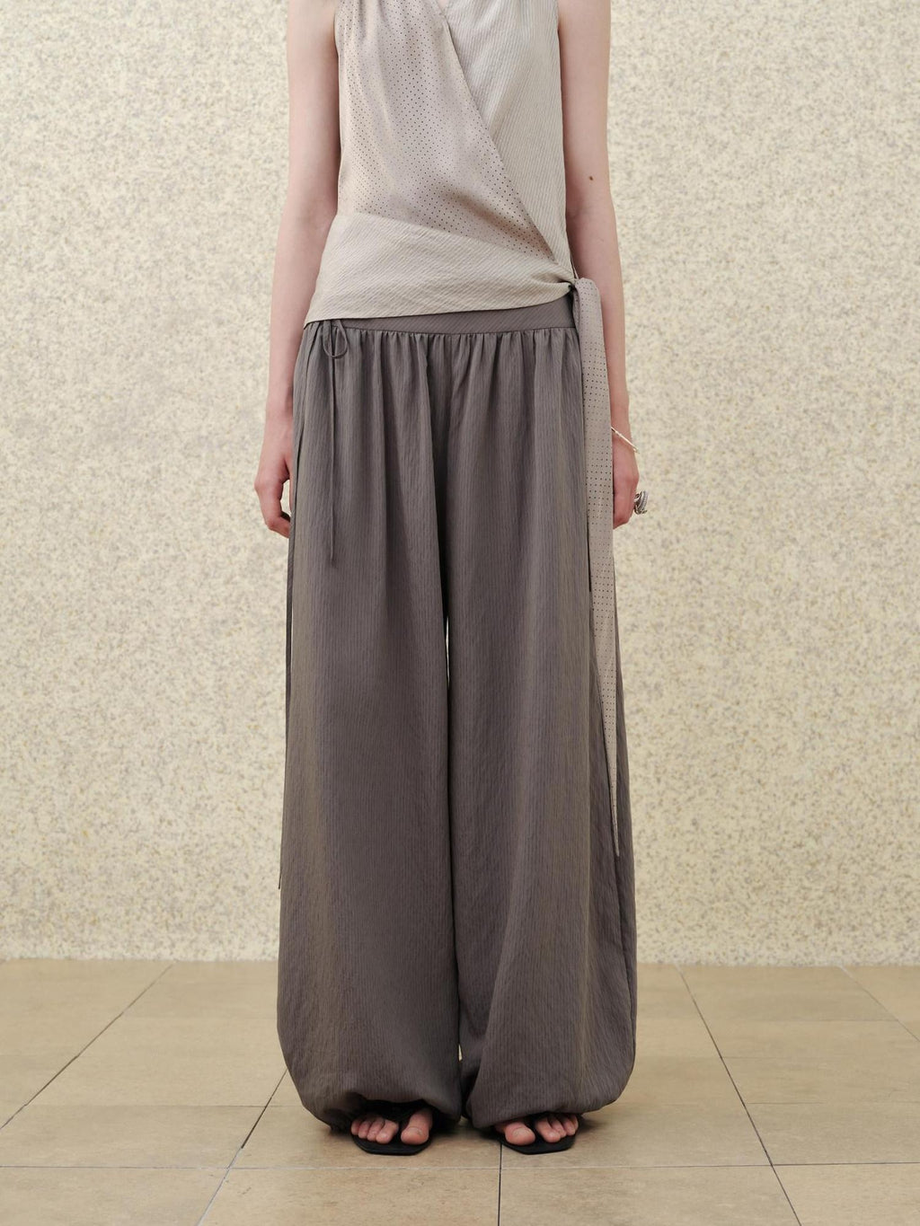 someonesometimes Soft Modal Lantern Natural Waist Button Fly Women Smoke Gray Wide Leg Pants