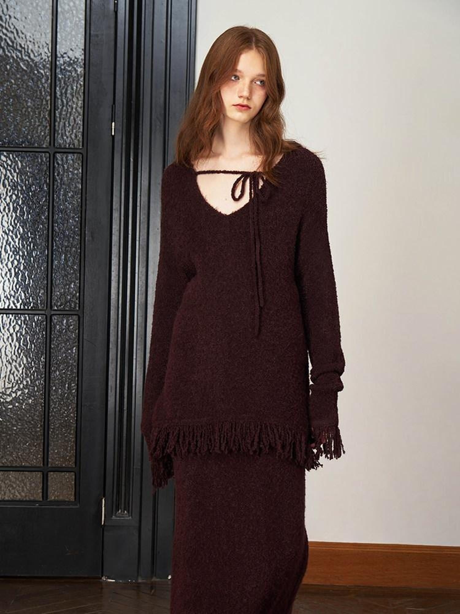 someonesometimes V-neck Wool Blend Pullover Commuter Chic Regular Fit Knit Skirt Top & Skirt Sets