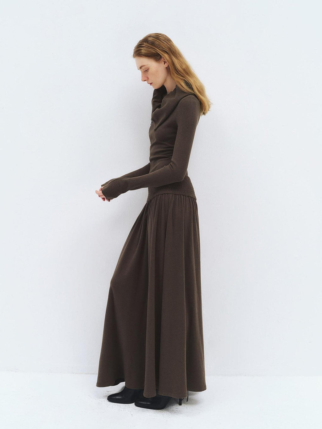 someonesometimes Viscose Blend Minimalist Long Sleeve H Cut Slim Women Travel Maxi Dresses