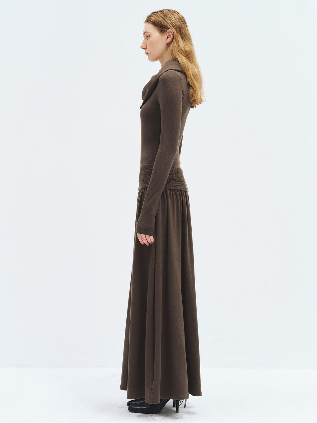 someonesometimes Viscose Blend Minimalist Long Sleeve H Cut Slim Women Travel Maxi Dresses