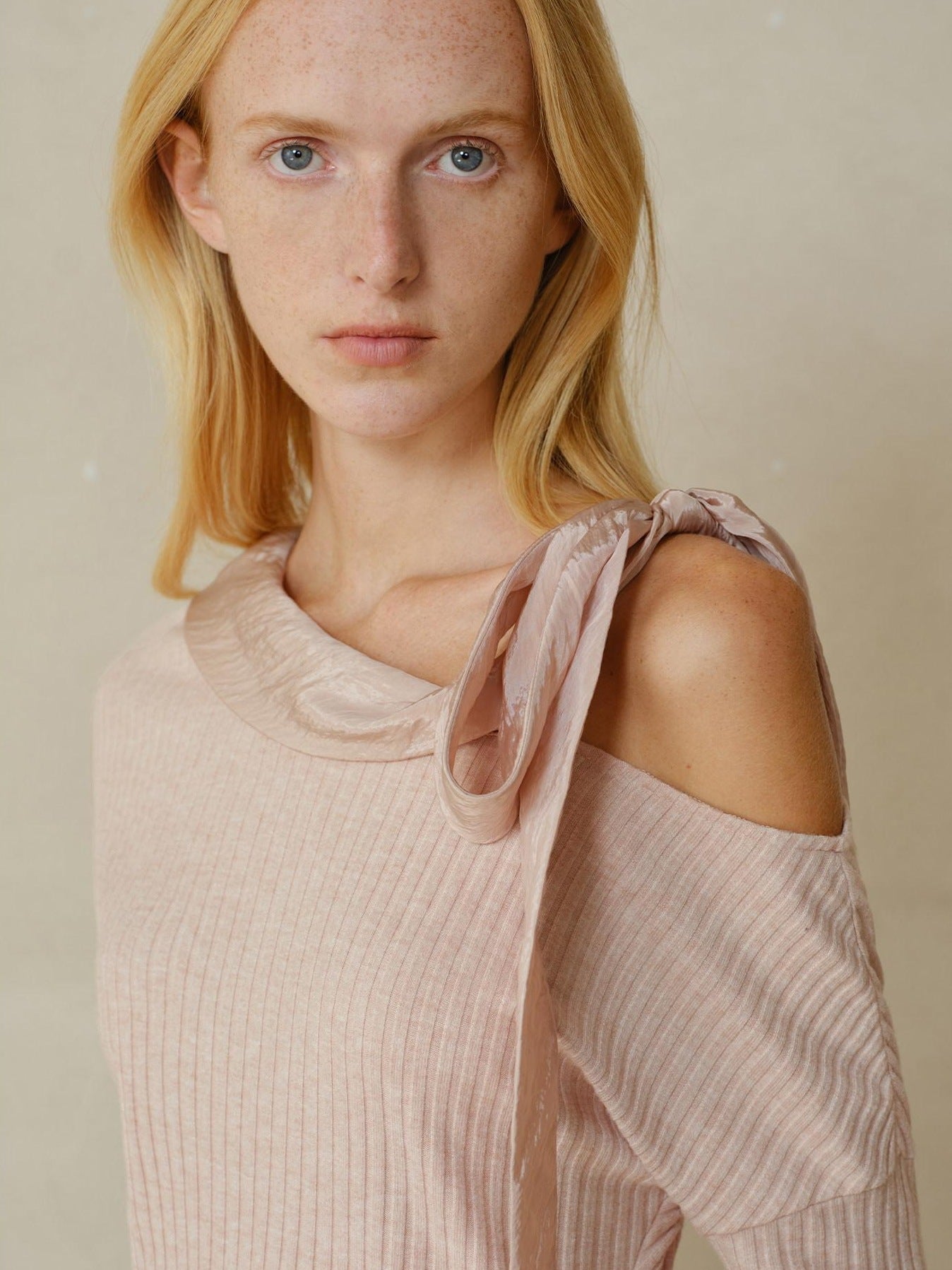 someonesometimes Viscose Nylon Blend Slim One Shoulder Tie Long Sleeve Women Dusty Pink Top