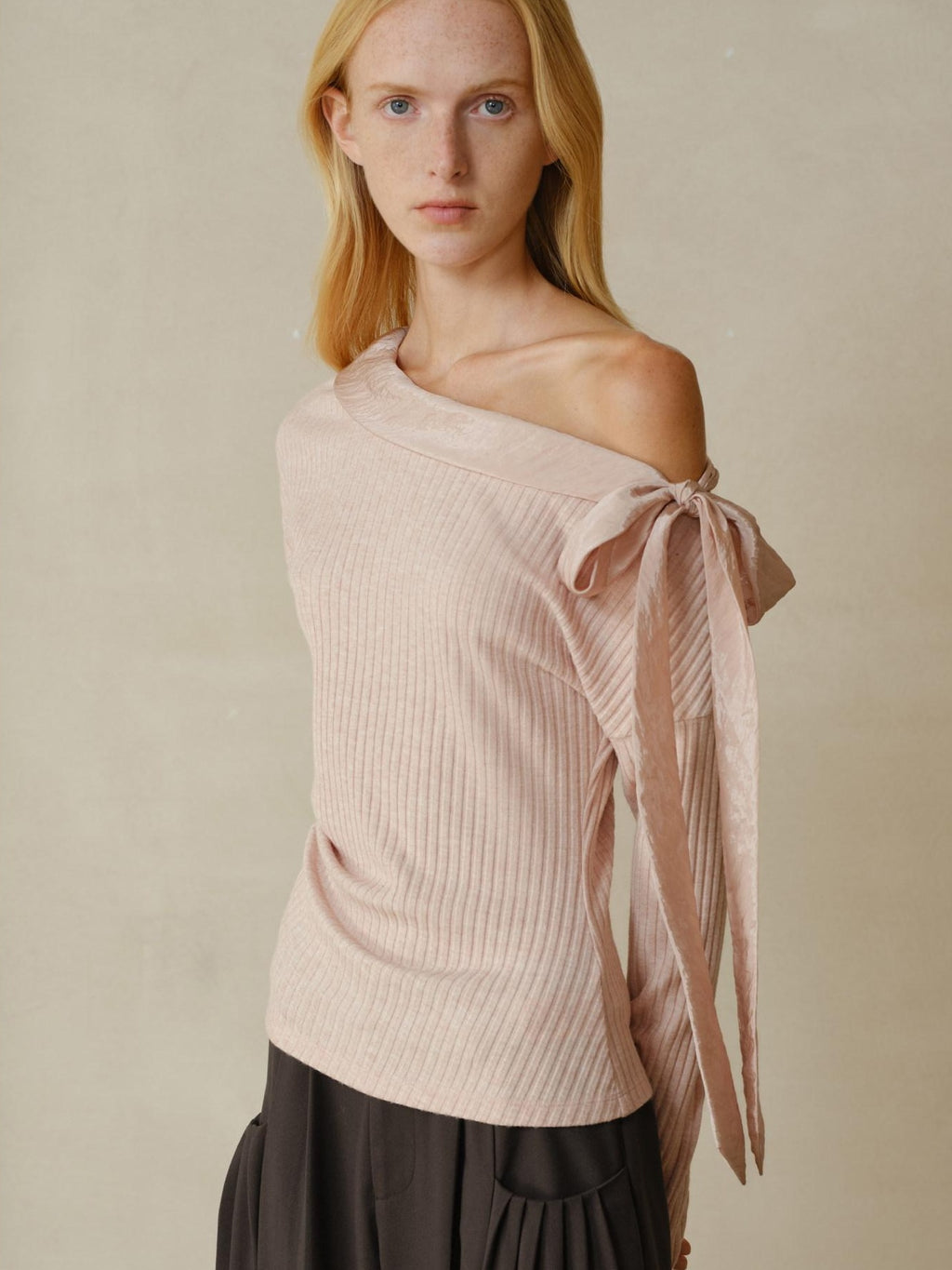 someonesometimes Viscose Nylon Blend Slim One Shoulder Tie Long Sleeve Women Dusty Pink Top
