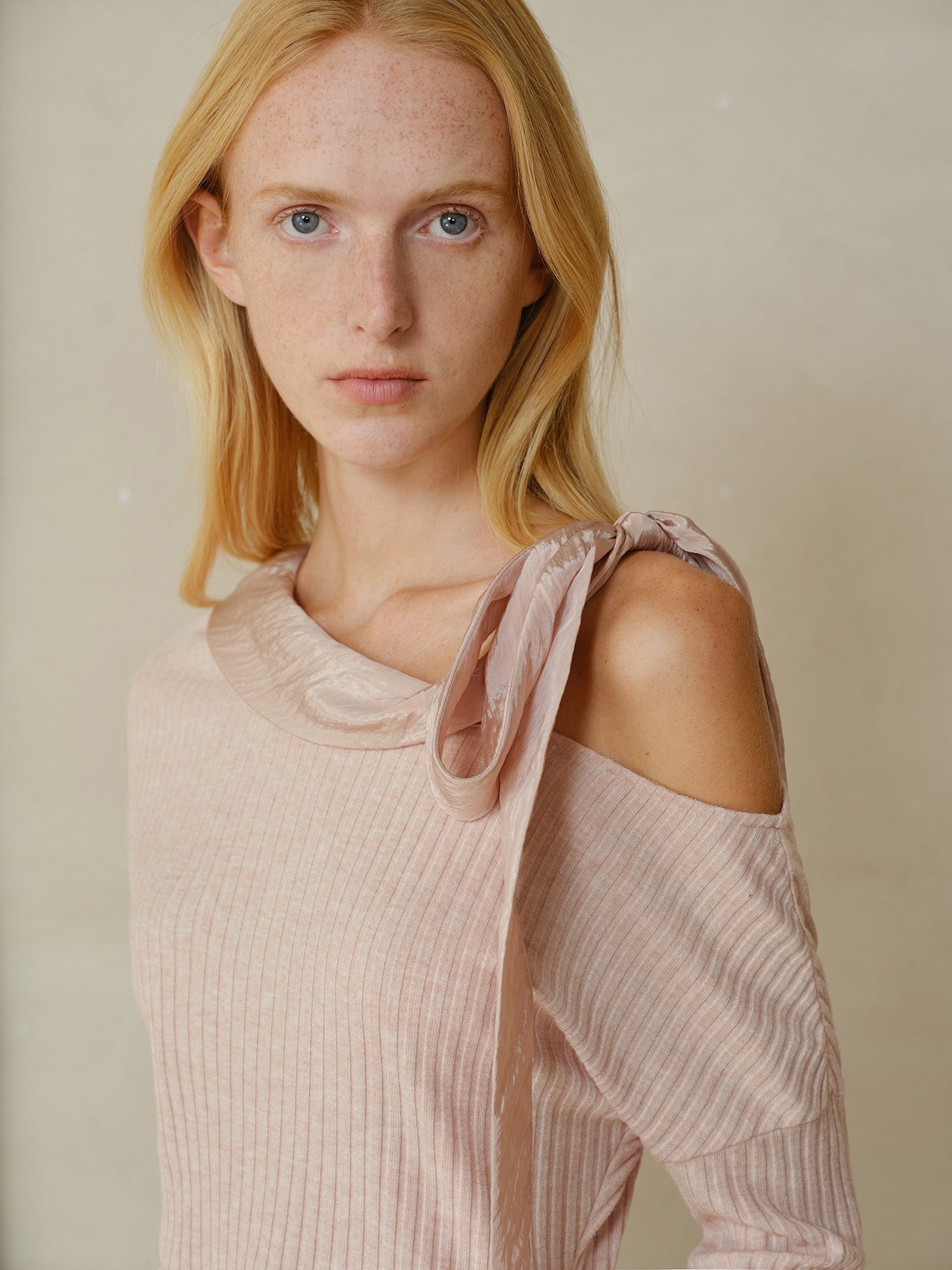 someonesometimes Viscose Nylon Blend Slim One Shoulder Tie Long Sleeve Women Dusty Pink Top