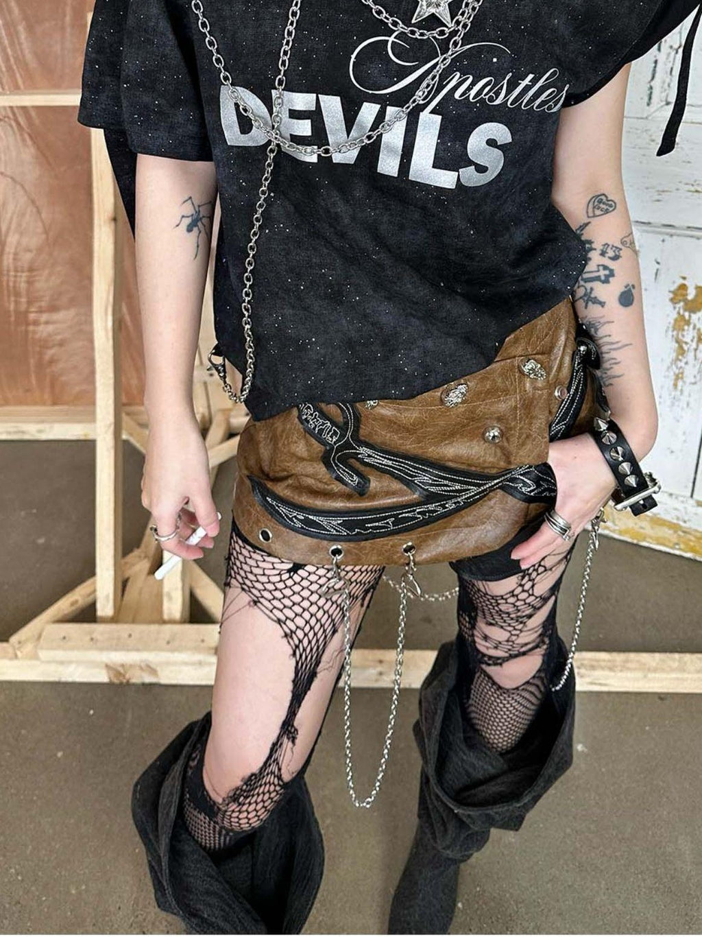 triSEGG Punk Metallic Chain Skull Stud Silver Embroidery Pu Women's Mini Skirts