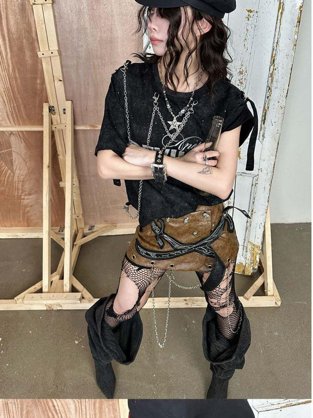 triSEGG Punk Metallic Chain Skull Stud Silver Embroidery Pu Women's Mini Skirts