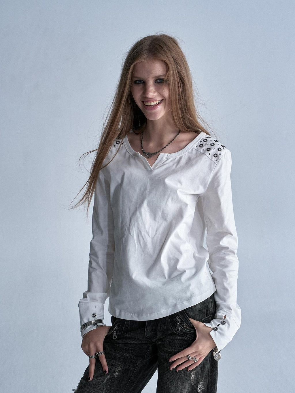 wear And tear V-neck Rhinestone Embellished Punk Slim Fit Cotton Women's Long Sleeve T-shirts